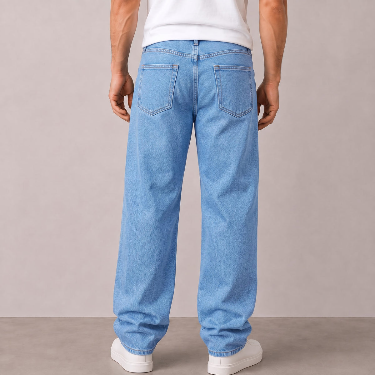 Men's Light Blue Relaxed Fit Jean